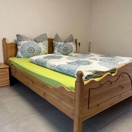Apartments Und Zimmer Vettweiss Eksteriør bilde