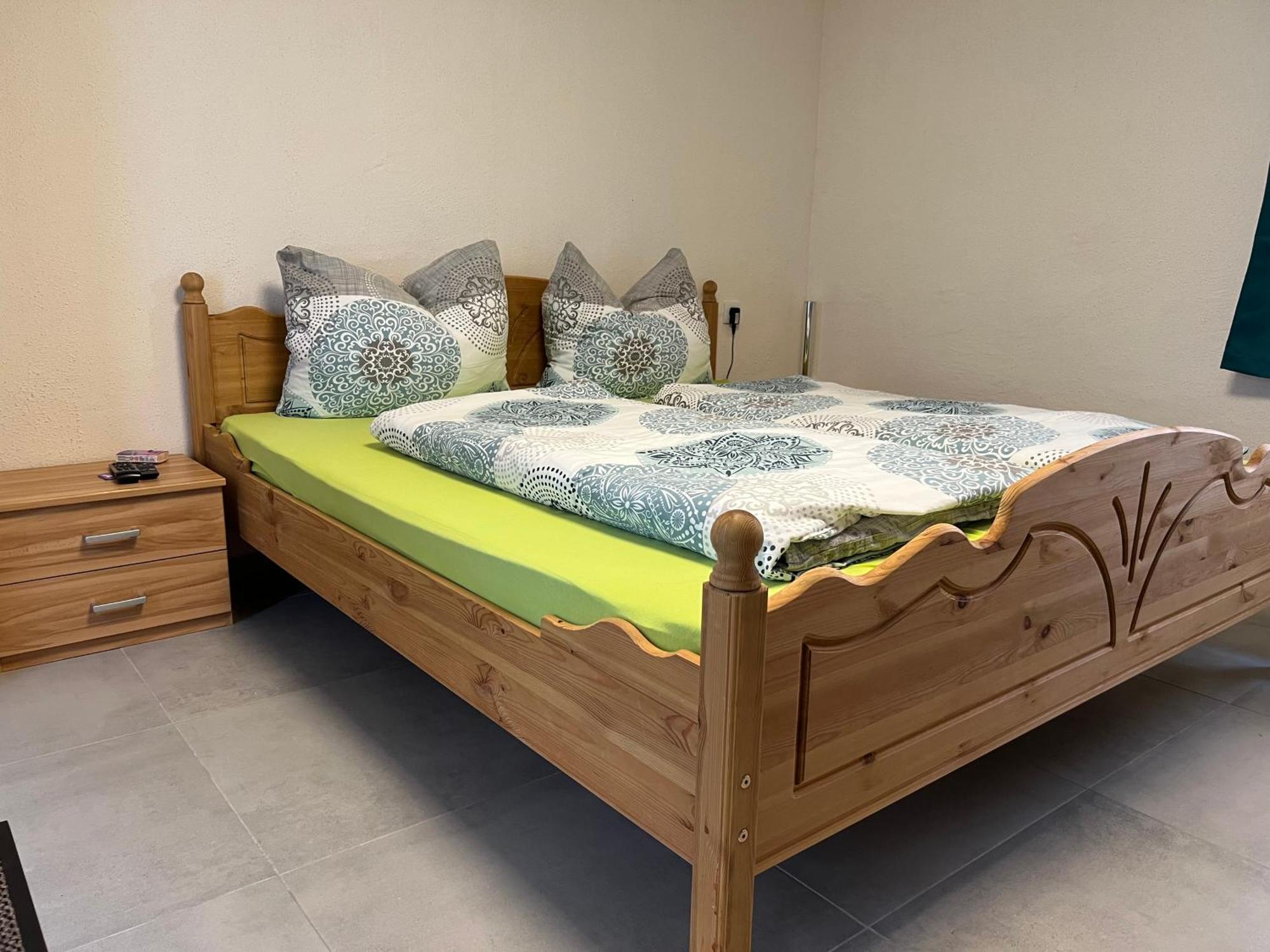 Apartments Und Zimmer Vettweiss Eksteriør bilde